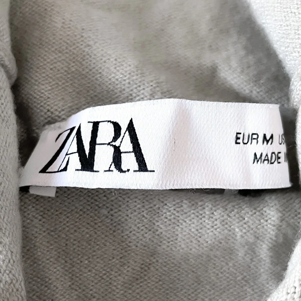 ZARA Colourblock turtleneck - Picture 3 of 8